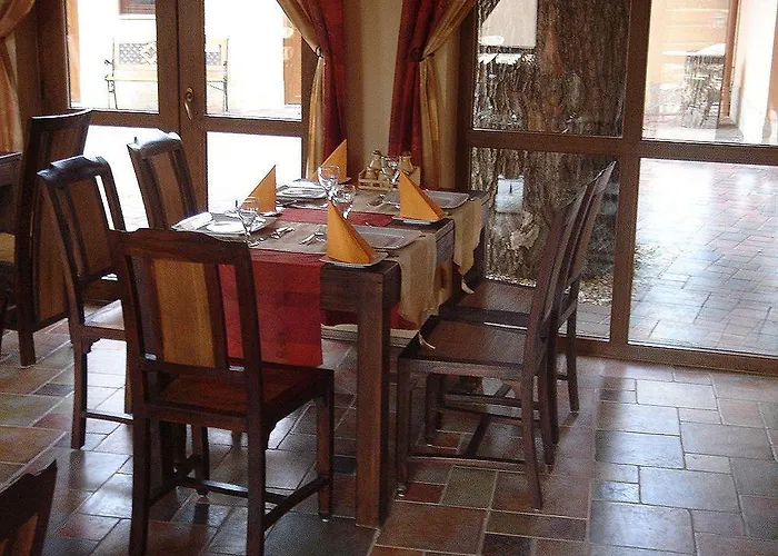 Platan Garden & Restaurant