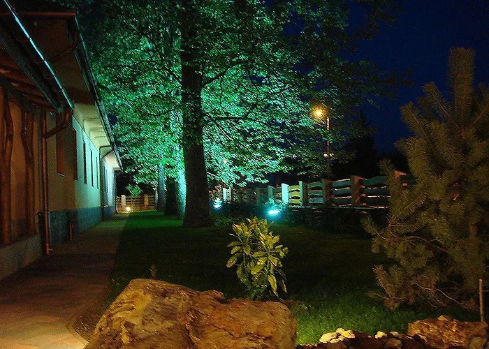 Hotel Platan Garden & Restaurant