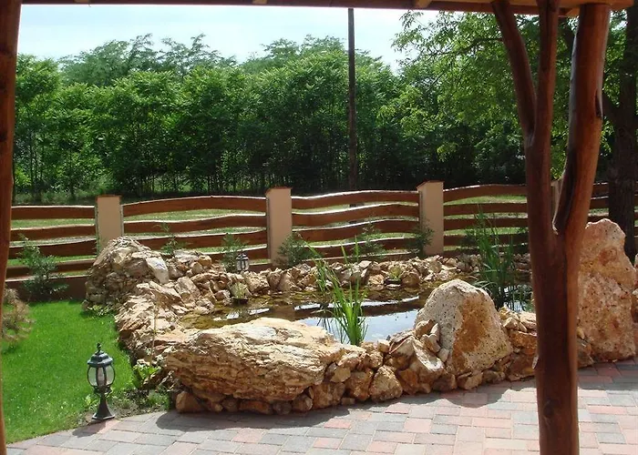 Hotel Platan Garden & Restaurant