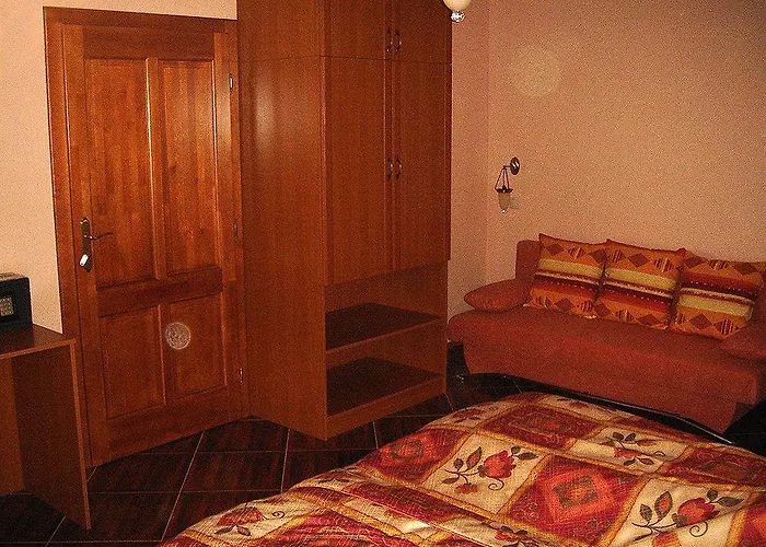 Platan Garden & Restaurant 3*
