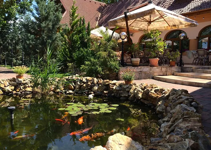 Platan Garden & Restaurant