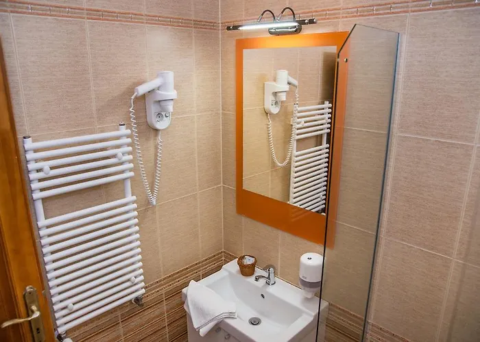 Platan Garden & Restaurant Hotel