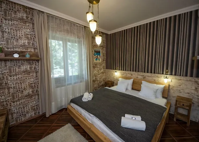 Platan Garden & Restaurant Hotel