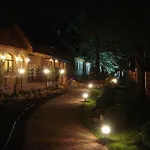 Hotel Platan Garden & Restaurant 3*