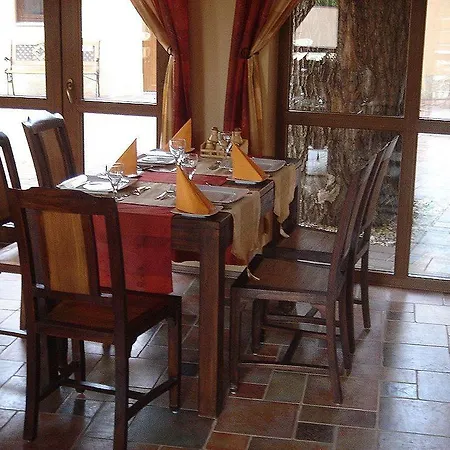 Platan Garden Rooms&restaurant