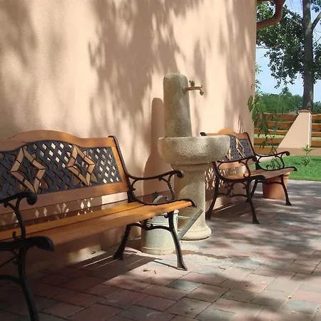 Platan Garden Rooms&restaurant