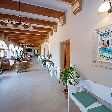 Отель Platan Garden & Restaurant 3*