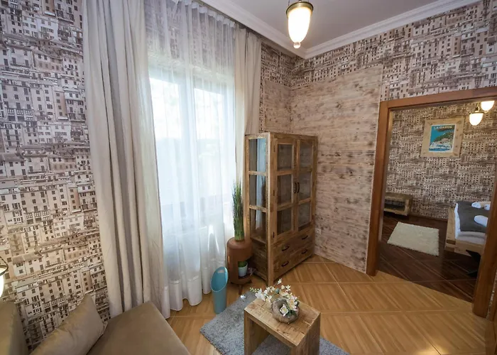 Отель Platan Garden & Restaurant 3*