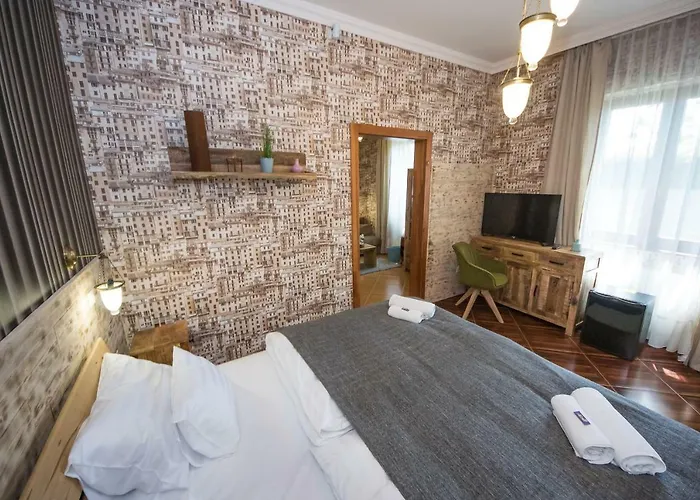 Platan Garden & Restaurant Отель