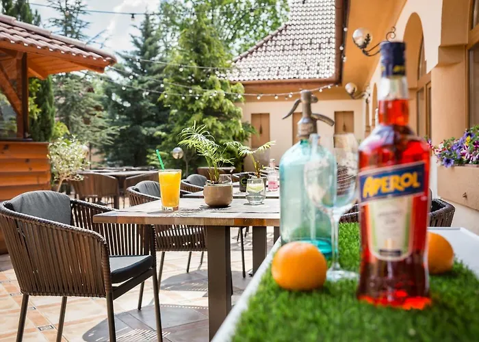 Platan Garden & Restaurant Hotel
