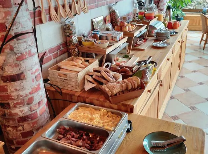 Platan Garden & Restaurant Отель